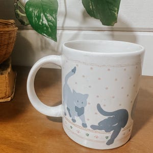 Vintage Cat Coffee Mug | Cat Decor