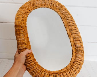 Espejo ovalado vintage de mimbre y ratán / Adorno de pared / Decoración de pared / Estilo bohemio