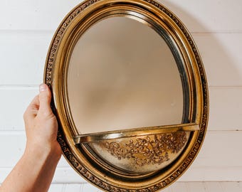 Lustro owalne w stylu vintage Syroco Gold z ozdobnym kieszonką | Detale kwiatowe