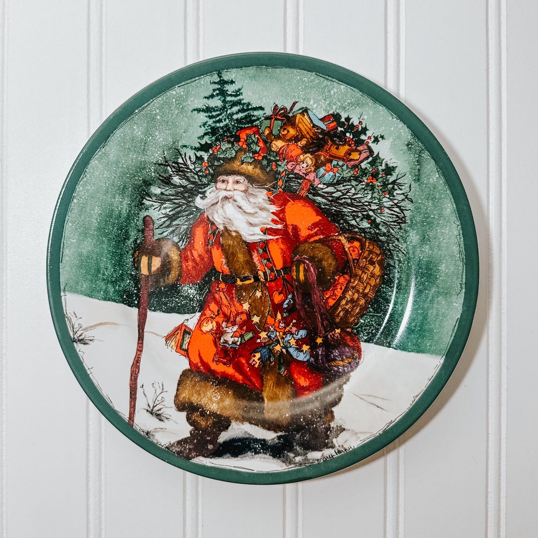Vintage Santa Plates