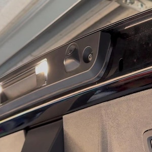 Modification/correction de l'extension du module d'espacement pour caméra de recul Volvo XC40 C40 Recharge