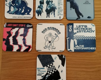 Posavasos de madera con portada de álbum SKA y 2 tonos