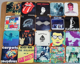 La portada de tu álbum favorito convertida en posavasos de madera.