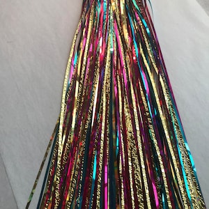 Tambourine Tassel; Shouts of Joyous Praise  Holograph Gold/Aqua/Fuschia;  Borla de pandereta; Gritos de alabanza gozosa.