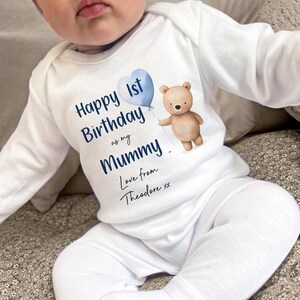 Joyeux 1er anniversaire en tant que maman, cadeau d'anniversaire de maman de bébé, pyjama, barboteuse, gilet, body, cadeau d'anniversaire de maman, cadeau de premier anniversaire, garçon, fille
