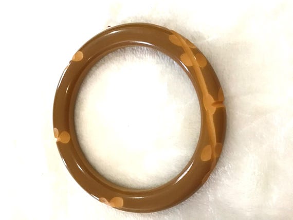 Bakelite bangle bracelet, bangle with carving - image 4
