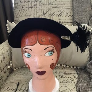 Ladies hat, velvet hat, hat, vintage hat, black velvet hat