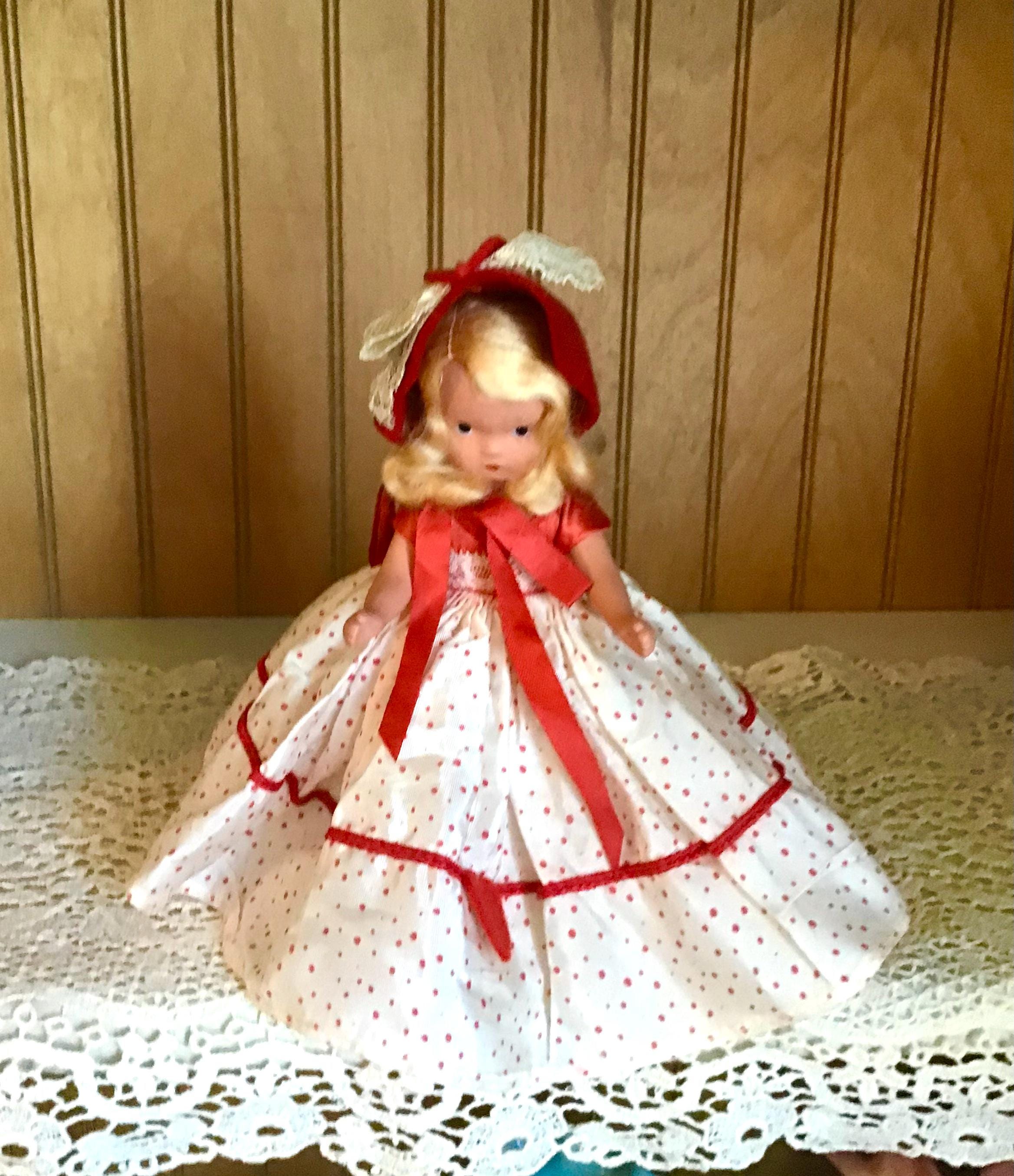 Vintage Nancy Ann Bisque Doll, Queen of Hearts, 6