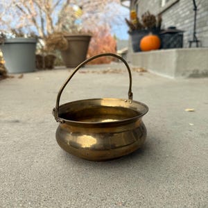 Decorative Brass bowl with Handle