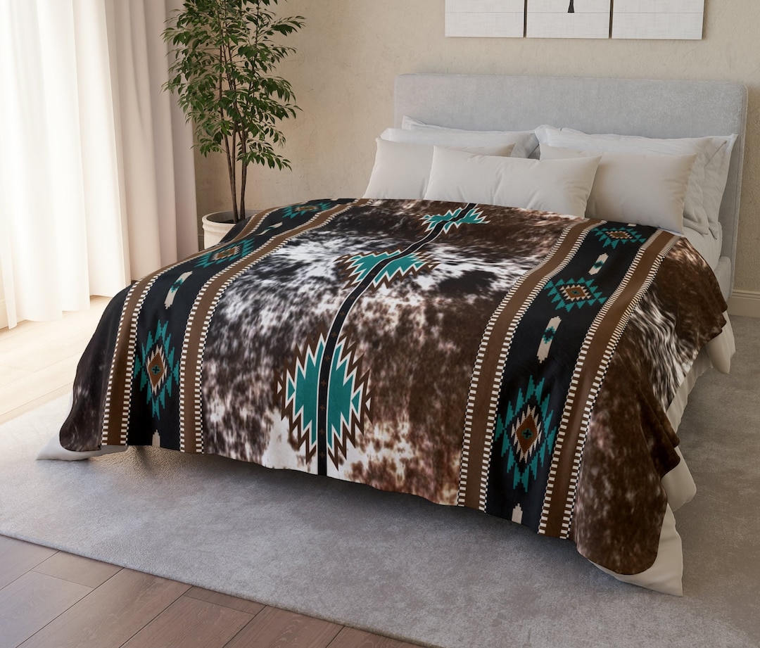 Western Cowhide Print Fleece Sherpa Blanket , Southwestern Boho Throw