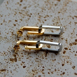18k Gold Plated Asymmetric U-Shape Stud Earrings, Two Tone Paperclip Shape Link Chain - Bubblenatures