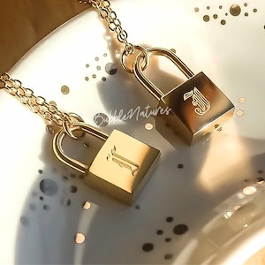 Regalos personalizados para mujer, collar con candado dorado - Joya con inicial grabada - Bubblenatures