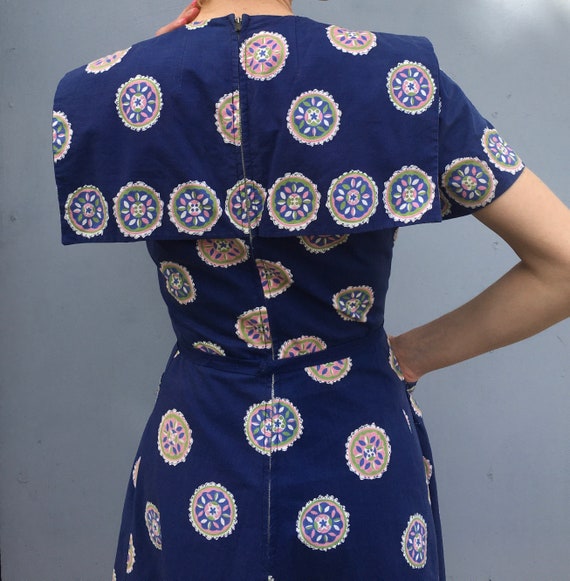 1940s Pat Premo medallion print day dress // vibra