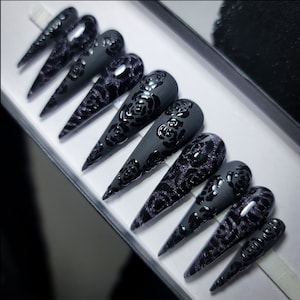 Black Rose thermal effect Press on Nails image 1