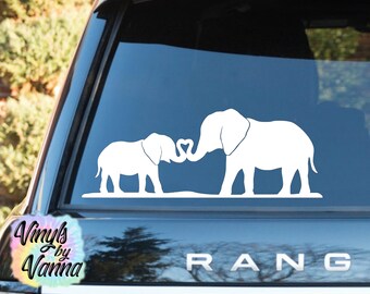 I113 ELEPHANT AND BABY WITH HEARTS MOMMY  DECAL CAR TRUCK  LAPTOP SURFACE
