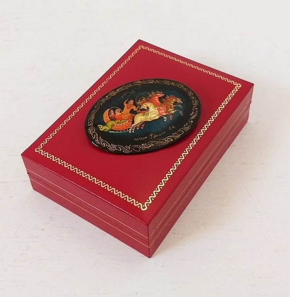 Russian Vintage Brooch, Hand Made Russian Lacquer