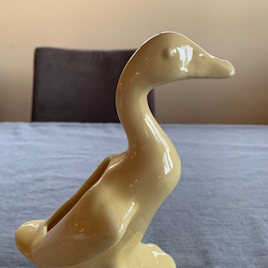Cache-pot canard jaune en céramique