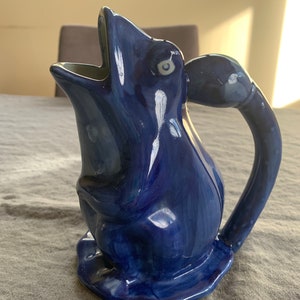 Heavy Porcelain Blue Chinese Frog Pitcher/Vase