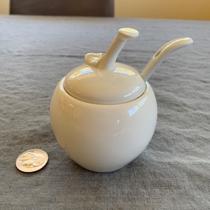 White Ceramic Apple Shaped Jam Jar - Nancy Lopez