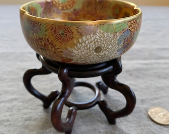 Japanese Satsuma Bowl on Wood Display Stand