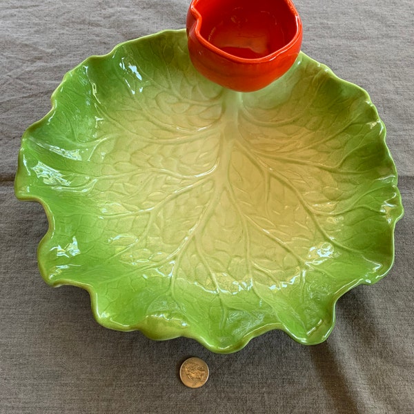 Lettuce  Tray with attached Red Pepper Dipping bowl