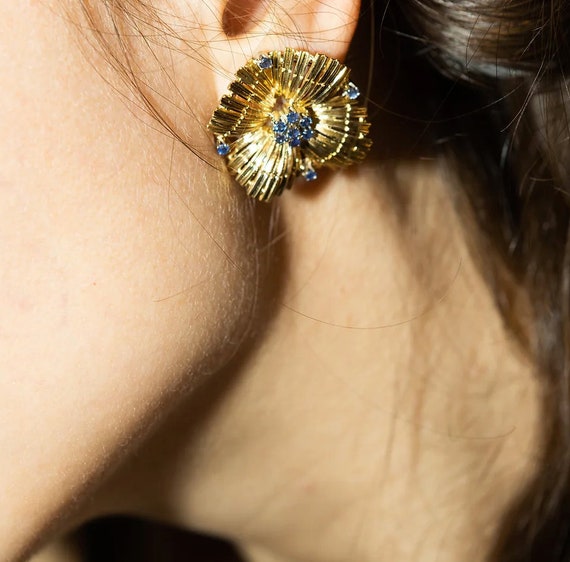 Vintage yellow gold earrings Blue Pansies - image 4