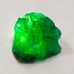Natural Emerald Colombia Green Rough Loose Gemstone Genuine Green Colombia Rough Gemstone Thanksgiving K22
