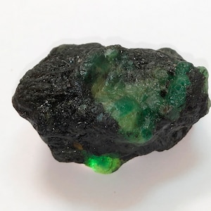 168 crt 100% Natural Untreated unheated Zambian Emerald green emerald natural emerald Rough Gemstone