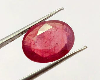 Rubis rouge naturel, pierre précieuse en vrac de taille ovale T99