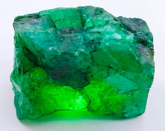 Dyed Green Emerald Rough Gemstone: Natural Colombia Origin