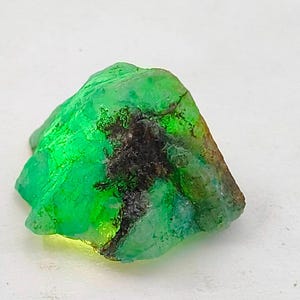 Natural Green Emerald Colombian Rough Loose Gemstone Green Colombian Emerald Rough Gemstone K12
