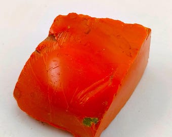 Piedra preciosa en bruto de coral rojo italiano natural de 173 quilates