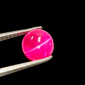 Rubinowe Kocie Oko Okrągły Kształt Kaboszon Luźny Kamień Szlachetny 1,52 Cts