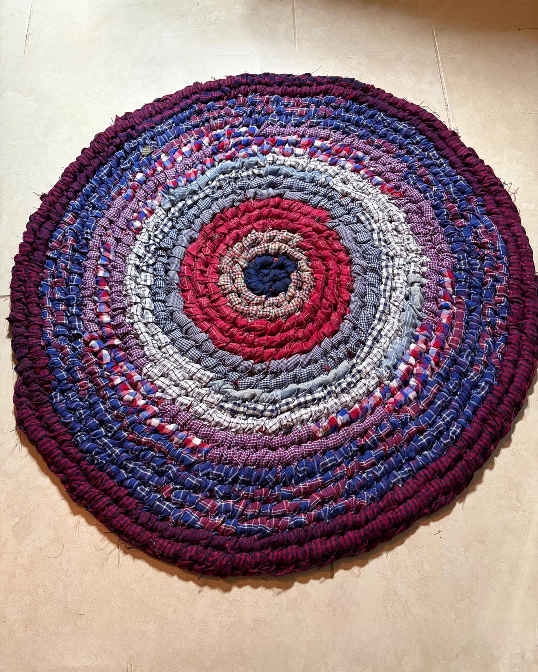 Red Piru Rag Amish Rag Rug in Red, White and Blue-26”circle - Etsy
