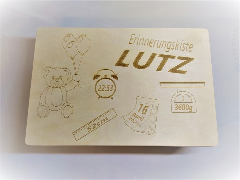 Personalisierte Holzkiste zur Geburt , Erinnerungskiste Baby zur Geburt , Personalisiert für Kind & Baby Bild 1