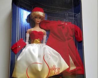 Red Long Opera Gloves for 12/" Barbie Silkstone//Vintage//Reproduction Barbie Dolls