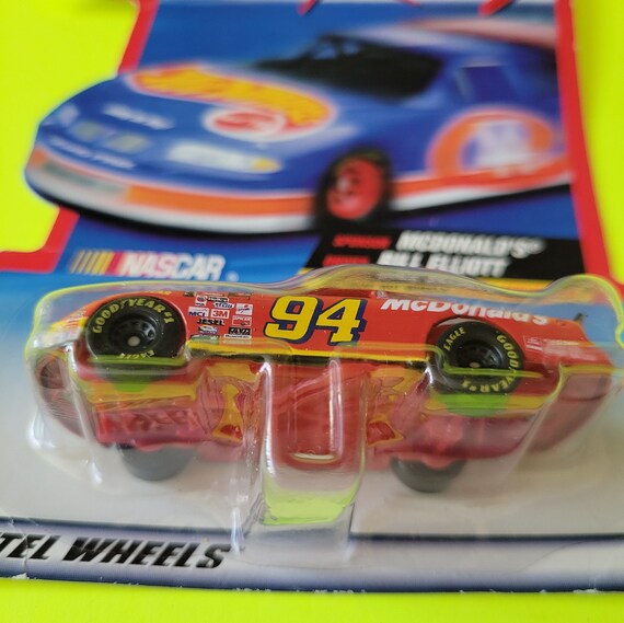 1998 MATTEL HOT Wheels McDonalds 94 NASCAR 50th Anniversary moulé sous pression voiture EUR 7,86