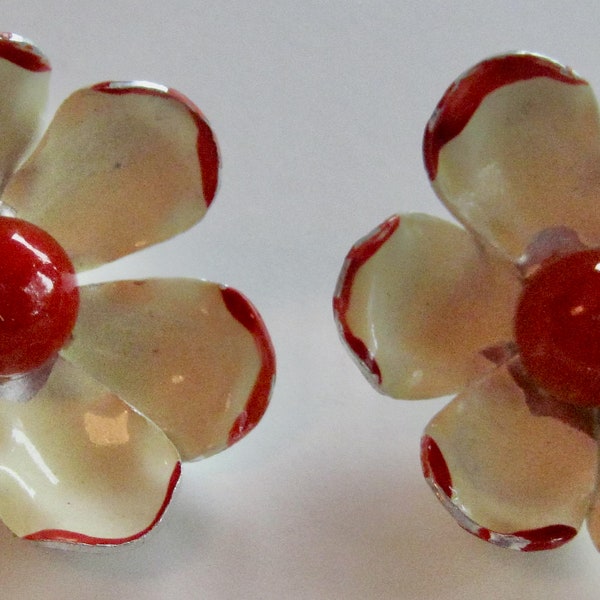 Vintage 1960s Painted Dogwood Blossom Earrings - Clip-On