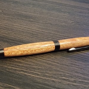 Handgemaakte houten gedraaide roadster-balpennen