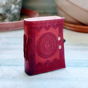 Diario de cuero con cerradura, cuaderno de cuero recargable, diario personal con cerradura, diario de tamaño A7 hecho a mano, tanto para hombres como para mujeres