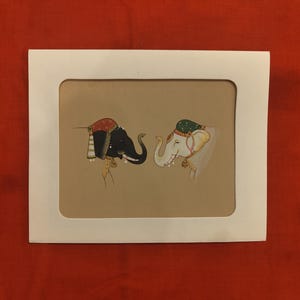 アンティーク紙に描かれた手作りのインドゾウのミニチュア絵画：野生の