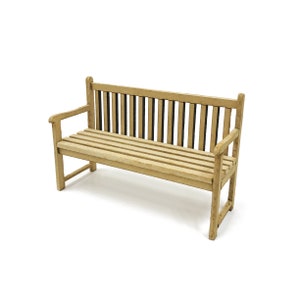 Peut inclure: Un banc en bois avec un siège et un dossier à lattes. Le banc est en bois brun clair et a une finition naturelle.