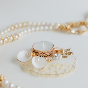 Resin Tea Light Holder in Ivory Christmas candle holder