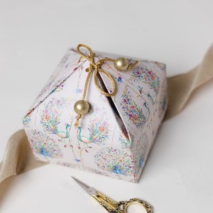 Boîte cadeau, boîte vide pour ajouter vos cadeaux, dimensions 13 cm x 13 cm x 10 cm, coffrets cadeaux de luxe uniques pour Noël, diwali, baby shower, anniversaires