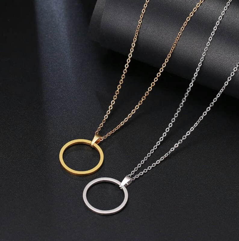 Minimalist necklace GIft for Her Circle Necklace Daily Gold Circle necklace Women/' s Necklaces Geometric Jewelry Delicate Jewerly