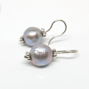 Earrings with large baroque South Sea pearls, unique earrings made of silver with grey baroque pearls by Bernd-Ove Hansen from Berlin image 1