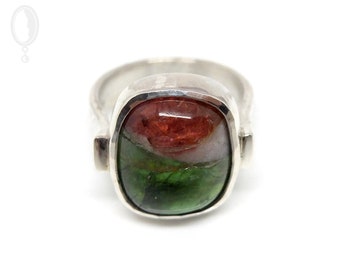 Large silver ring with tricolor watermelon tourmaline, bling ring in green, pink and white, tourmaline cabochon ring by Bernd-Ove Hansen