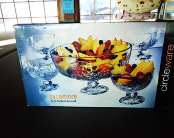 New Circleware 5 Piece Footed Dessert Set Sycamore Pattern