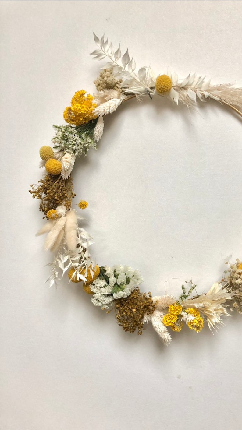 Couronne en fleurs séchées naturel et jaune