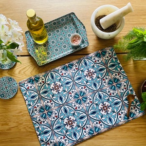 Placemats / Mediterranean Persian Pattern | Placemats Set of 2, 4, 6 | Table Mats | Placemats & Tray Set | Housewarming | Christmas Gifts
